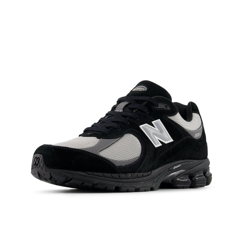 New Balance 2002R Black / Black (U2002RQ)