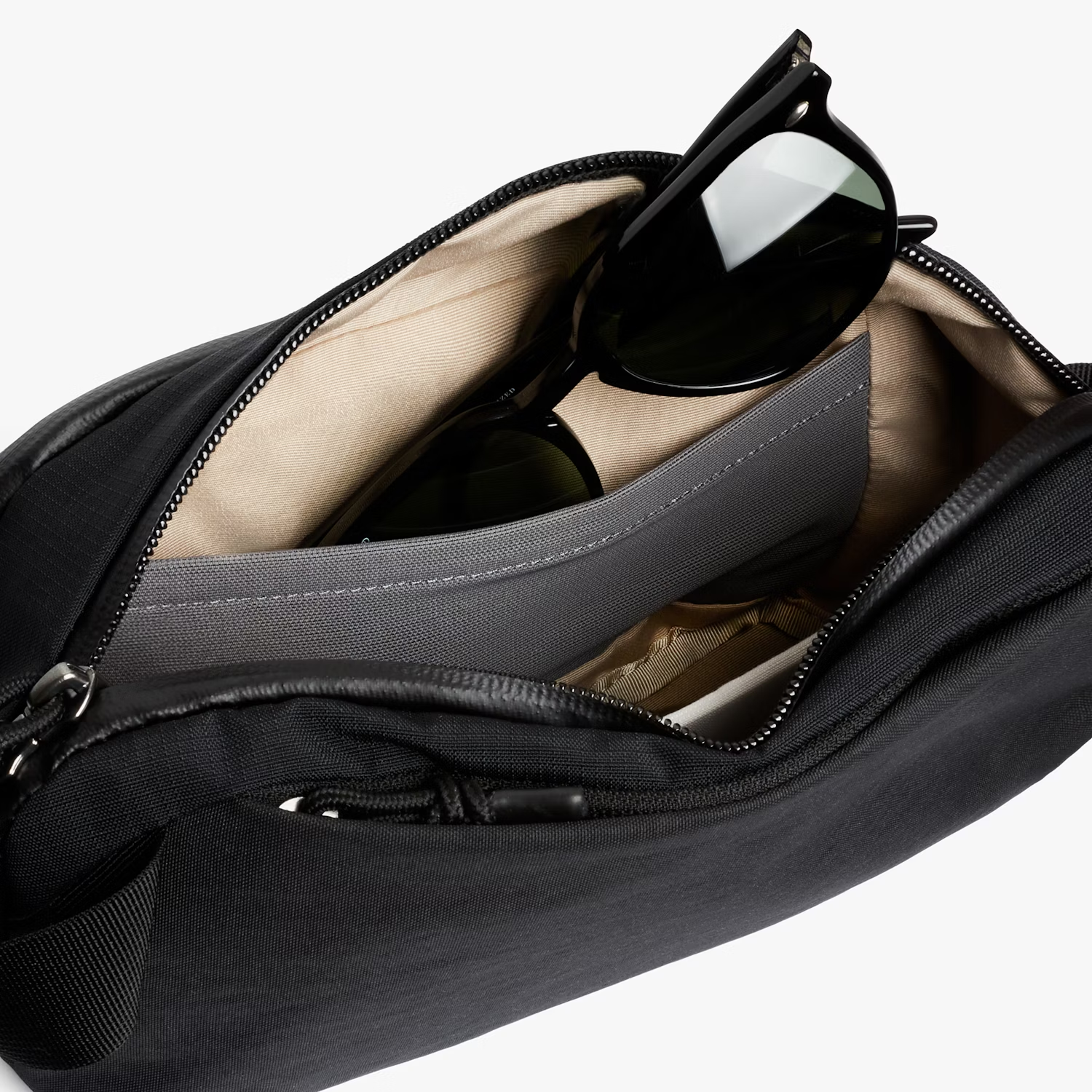 Bellroy Venture Ready Sling 2.5L - Black - Stencil