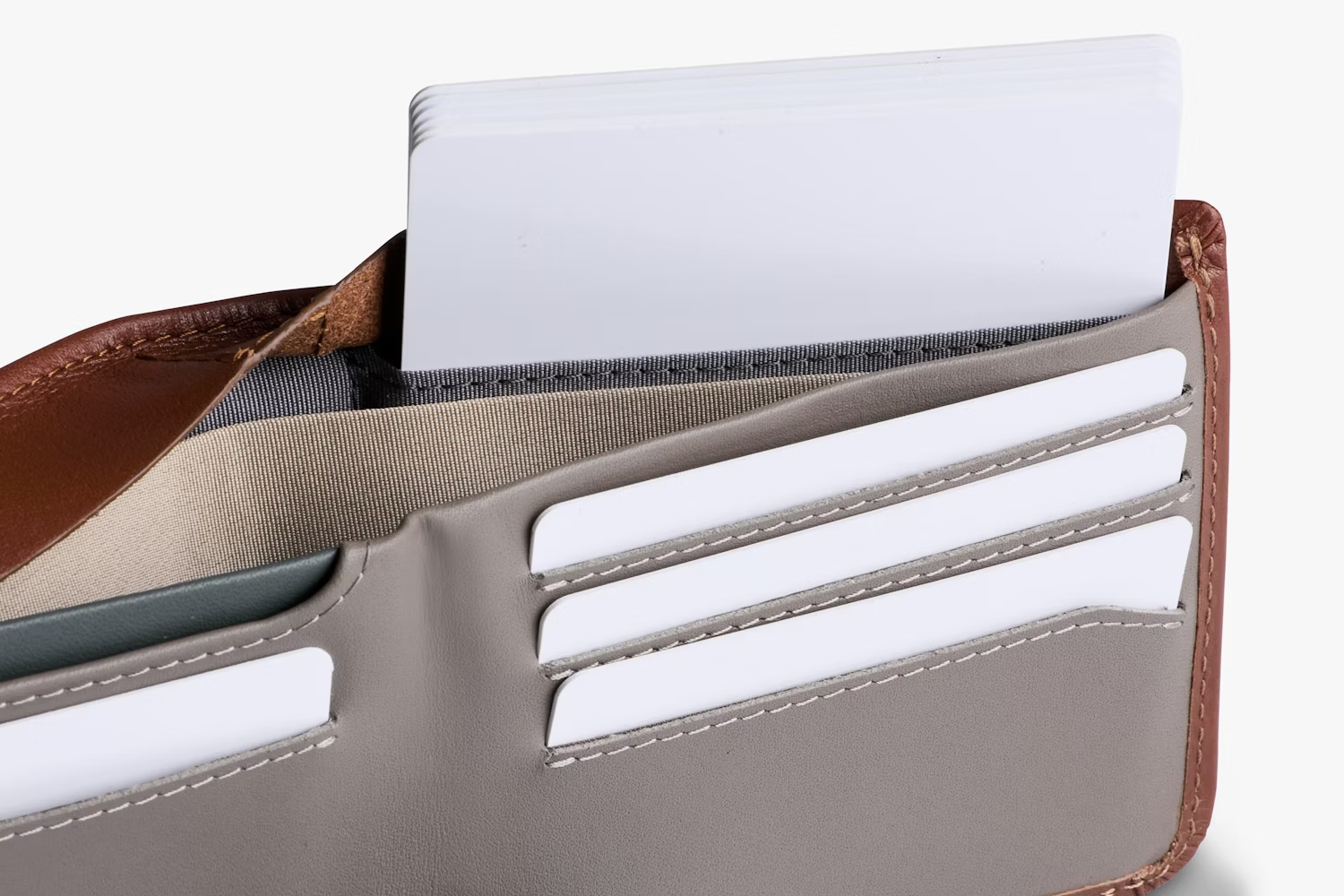 Bellroy Hide & Seek - Sienna - Stencil