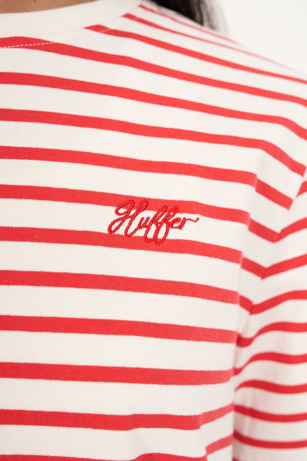 Huffer Womens Oui Oui Classic Tee - Chalk/Red