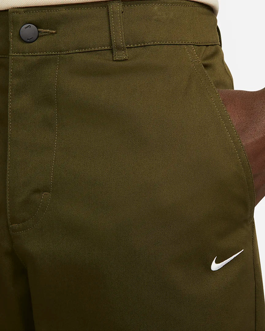 Nike Life Men's Unlined Cotton Chino Pants Rough Green