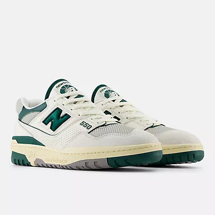 New Balance 550 - Sea Salt with Marsh Green