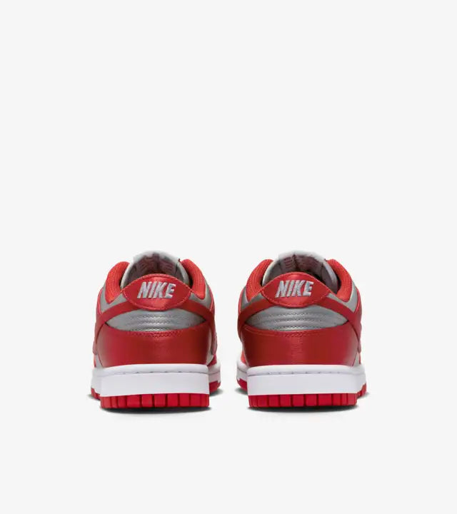 Nike W Dunk Low Satin - Varsity Red / Medium Grey - Stencil