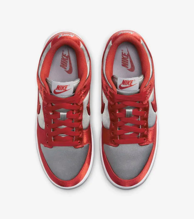 Nike W Dunk Low Satin - Varsity Red / Medium Grey - Stencil