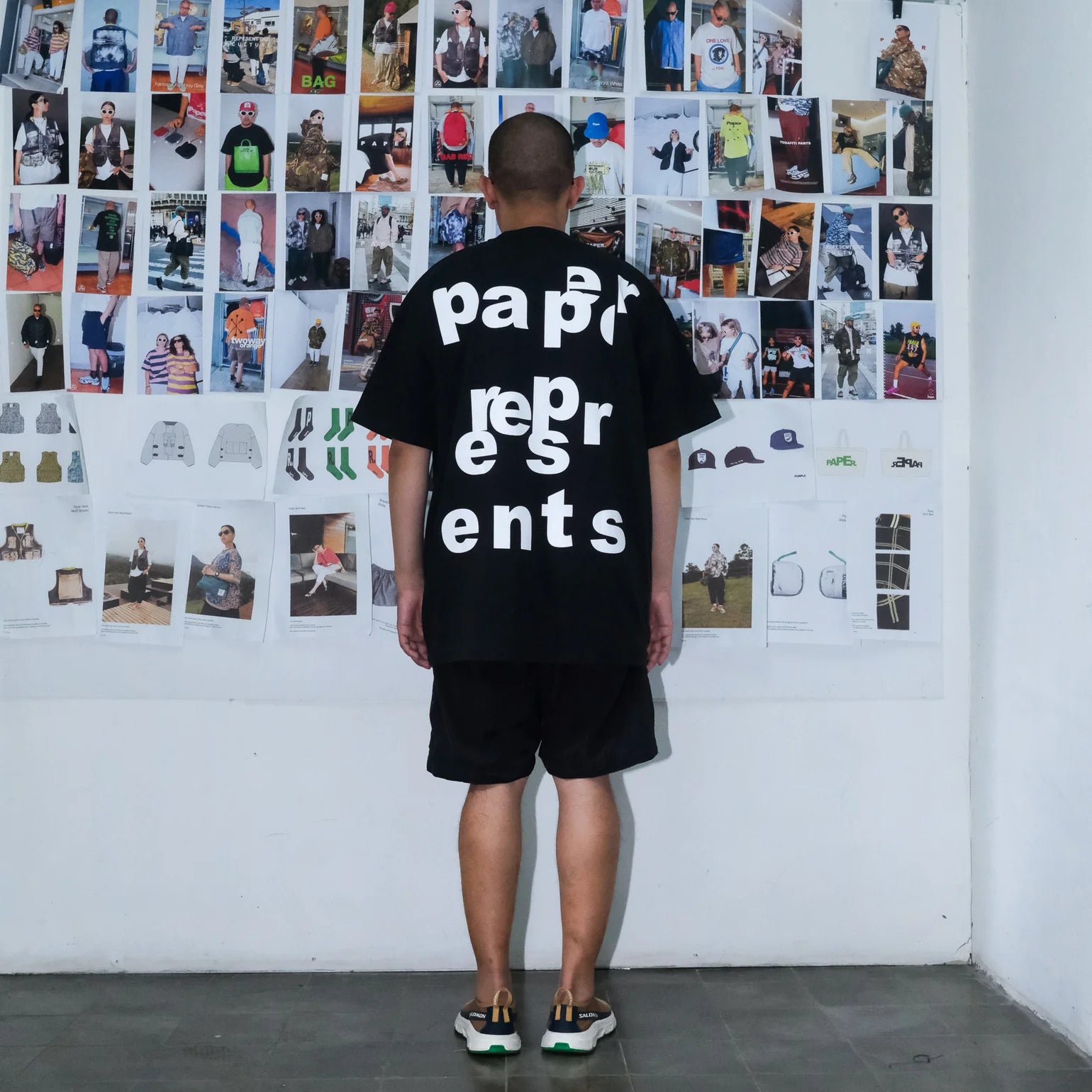 Paper Represent Tee - Black