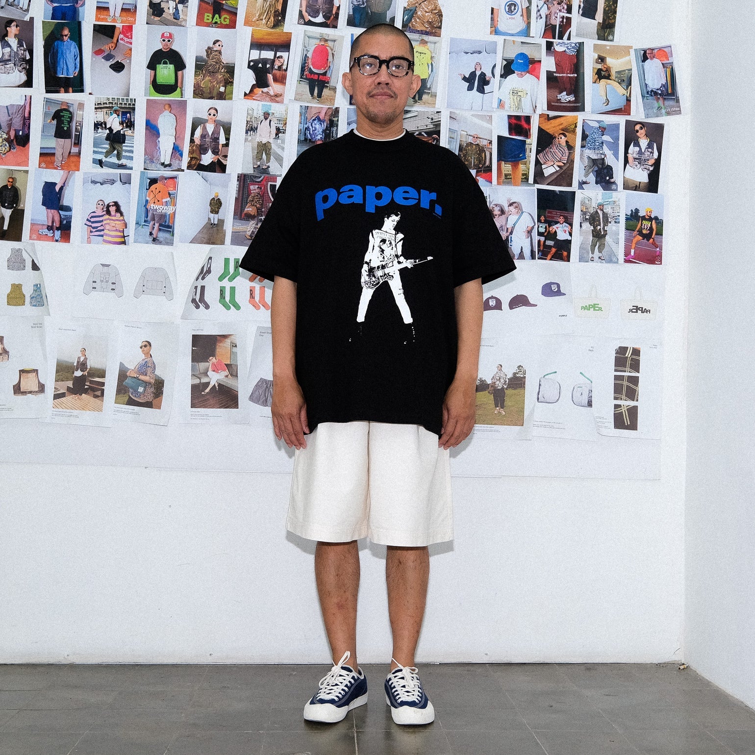 Paper Simonon Tee - Black - Stencil