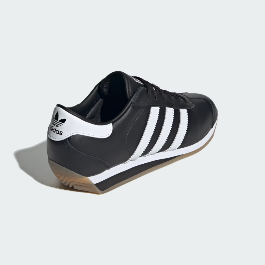 Adidas Country II - Core Black / Cloud White / Carbon - Stencil