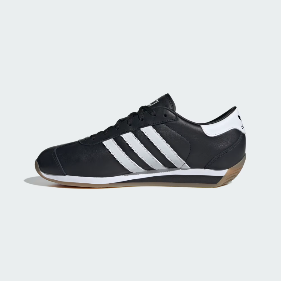 Adidas Country II - Core Black / Cloud White / Carbon