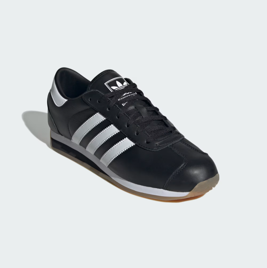 Adidas Country II - Core Black / Cloud White / Carbon - Stencil