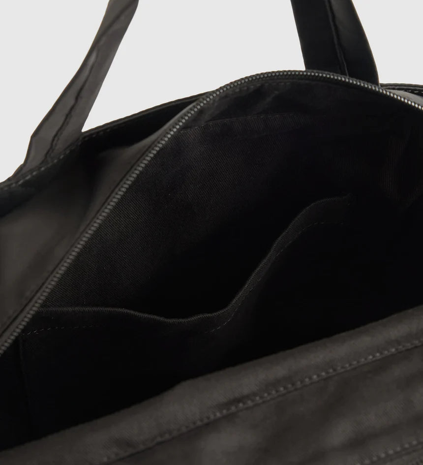 Levi's Mission Bay Tote - Caviar - Stencil
