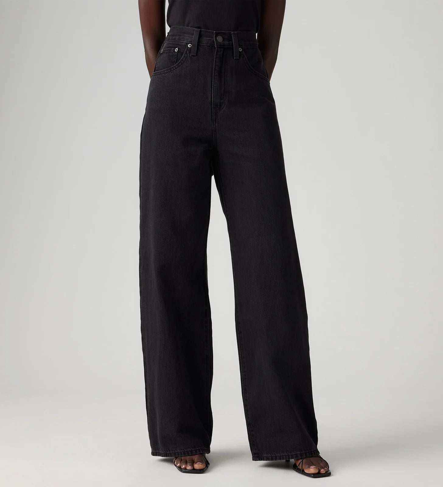 Levi's Women's Cinch Baggy Jeans - Capturing Moments