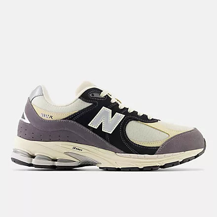 New Balance 2002R Magnet with timberwolf and sandstone