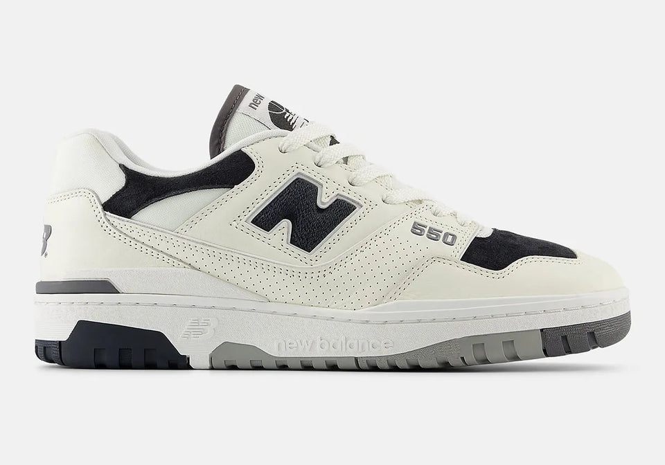 New Balance 550 Suede Toe - White / Black