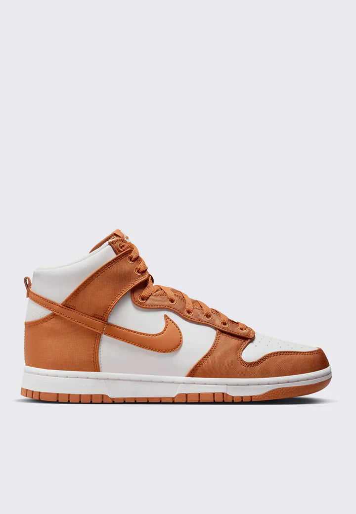 Nike Dunk Hi Retro SE - Monarch / Sail - Stencil