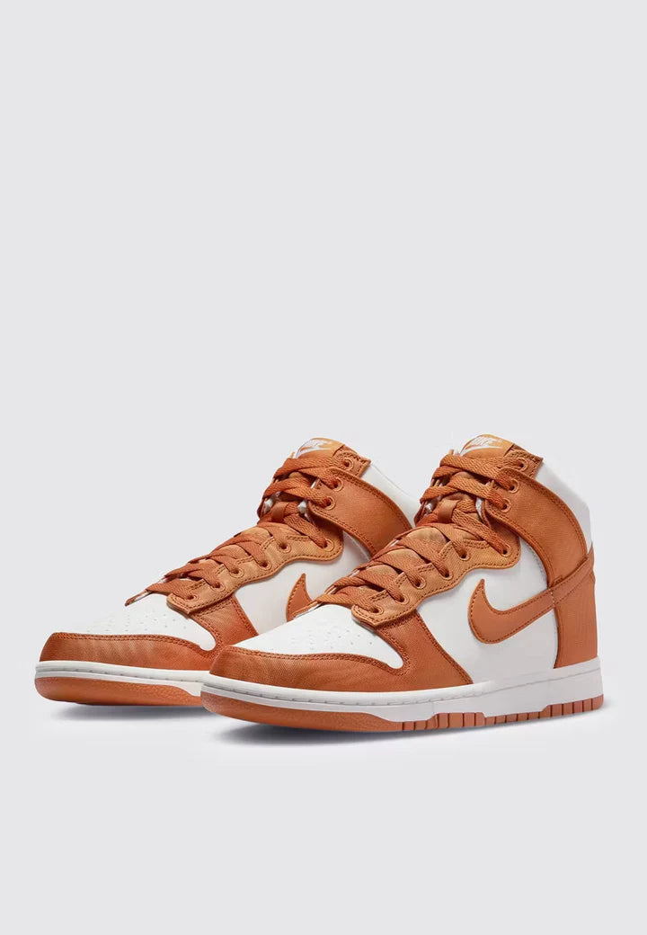 Nike Dunk Hi Retro SE - Monarch / Sail - Stencil