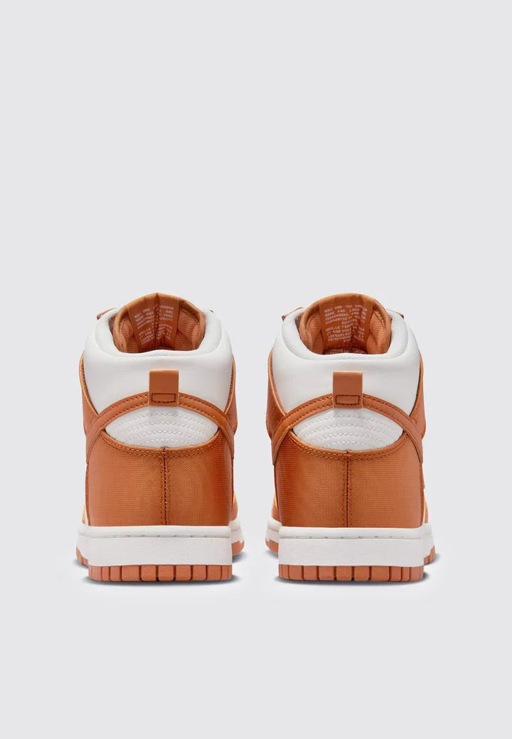 Nike Dunk Hi Retro SE - Monarch / Sail - Stencil