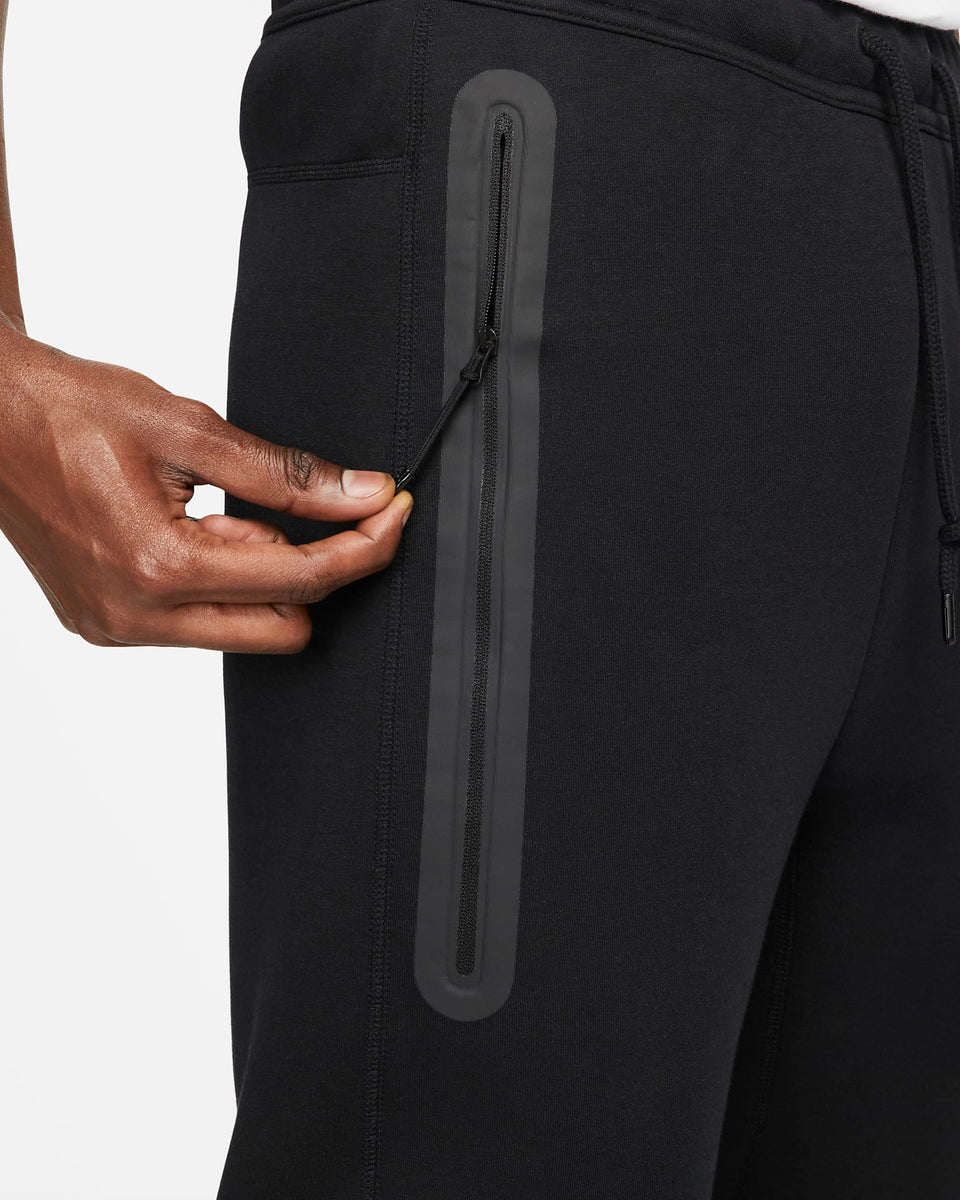 Nike Men's Sportswear Tech Fleece Slim Fit Joggers Black/Black