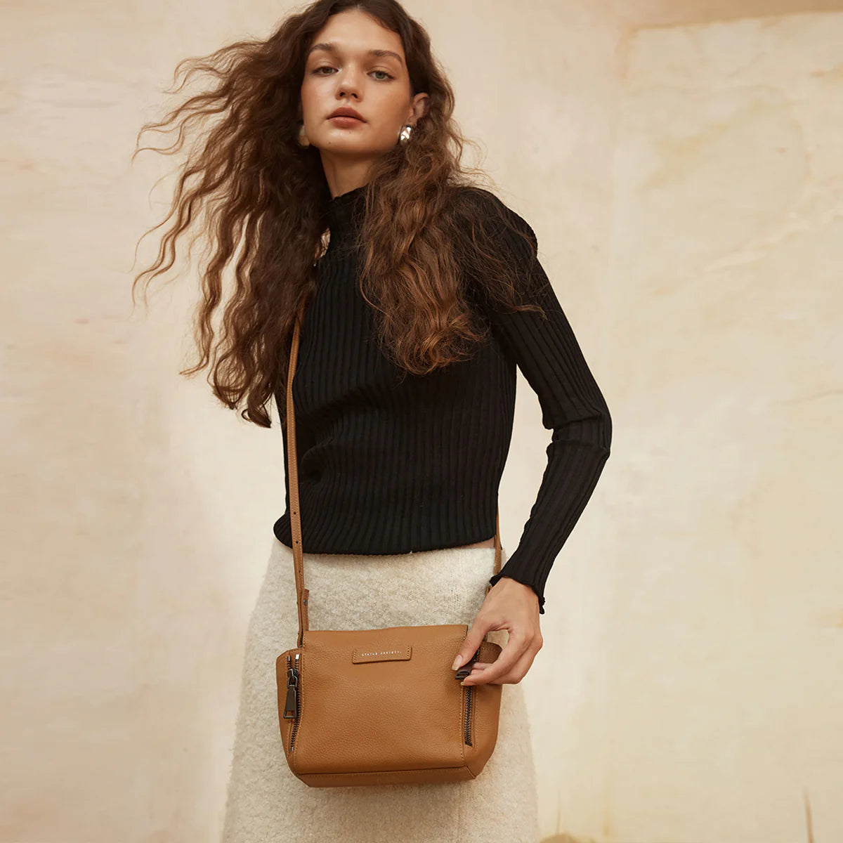 Status Anxiety The Ascendants Bag Tan Pebble - Stencil