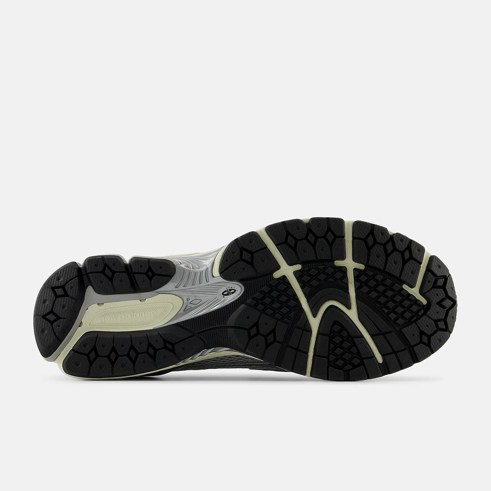 New Balance 1906L - Silver with shadow grey and turtledove