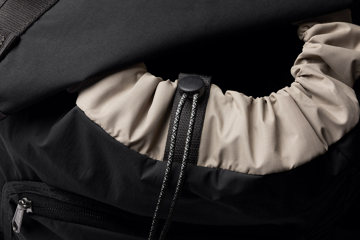 Bellroy Cinch Backpack 20L - Black - Stencil