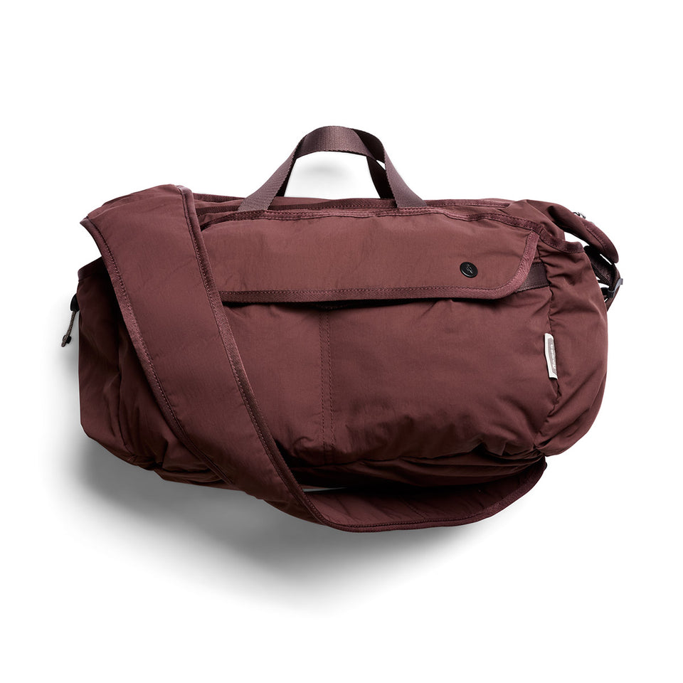Bellroy Cinch Carryall - Burgundy - Stencil