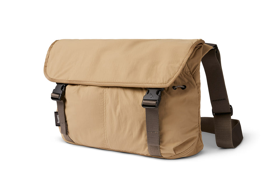 Bellroy Cinch Messenger - Sand Dune