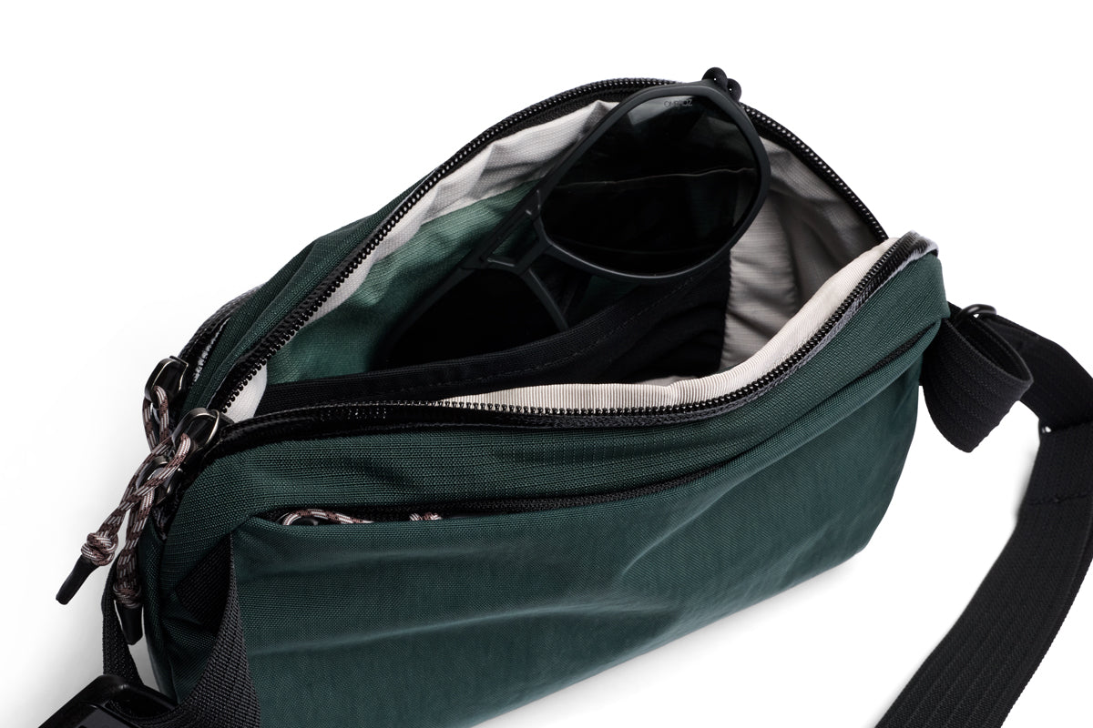 Bellroy Venture Ready Sling 2.5L - Deep Ocean - Stencil