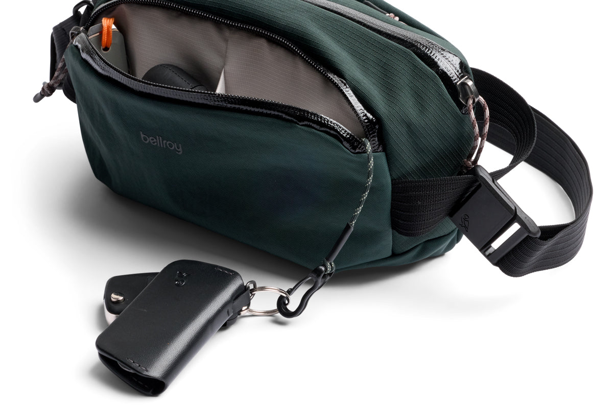 Bellroy Venture Ready Sling 2.5L - Deep Ocean - Stencil