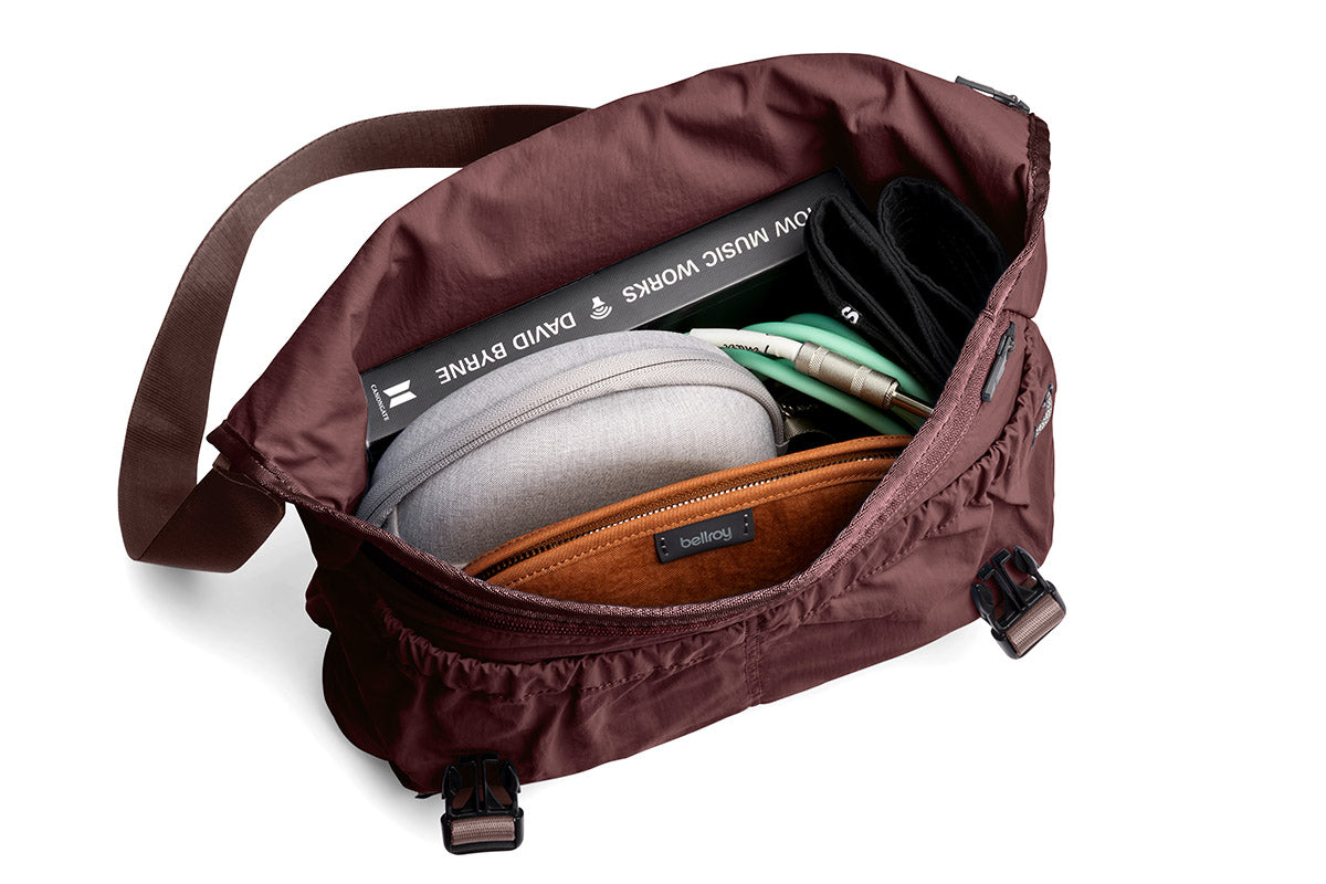 Bellroy Cinch Messenger - Burgundy - Stencil