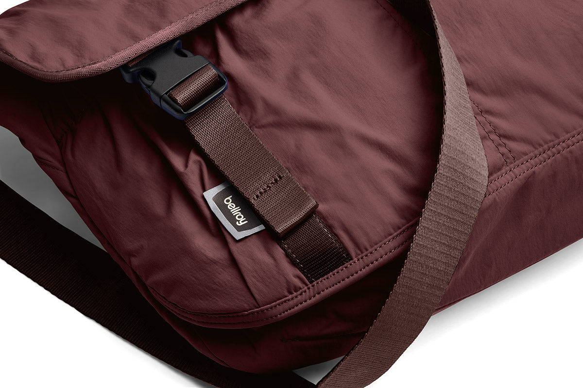 Bellroy Cinch Messenger - Burgundy - Stencil