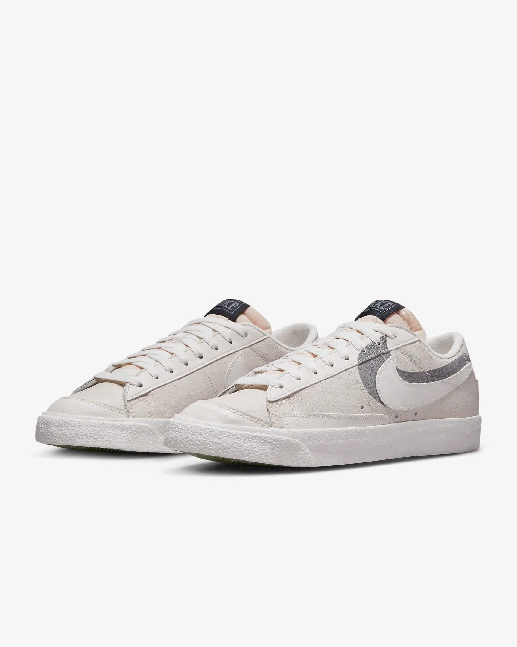 Nike Blazer Low 77 PRM - Phantom / Phantom / Ghost Green - Stencil