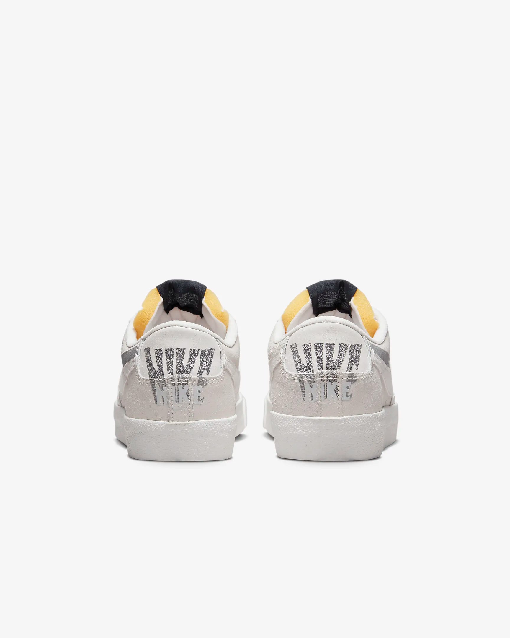 Nike Blazer Low 77 PRM - Phantom / Phantom / Ghost Green - Stencil