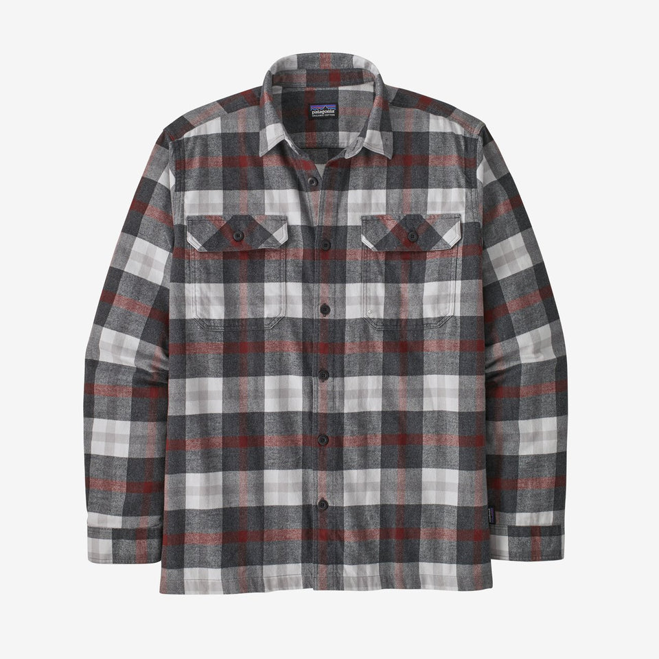Patagonia Men's Long-Sleeved Organic Cotton Midweight Fjord Flannel Shirt Forage : Ink Black