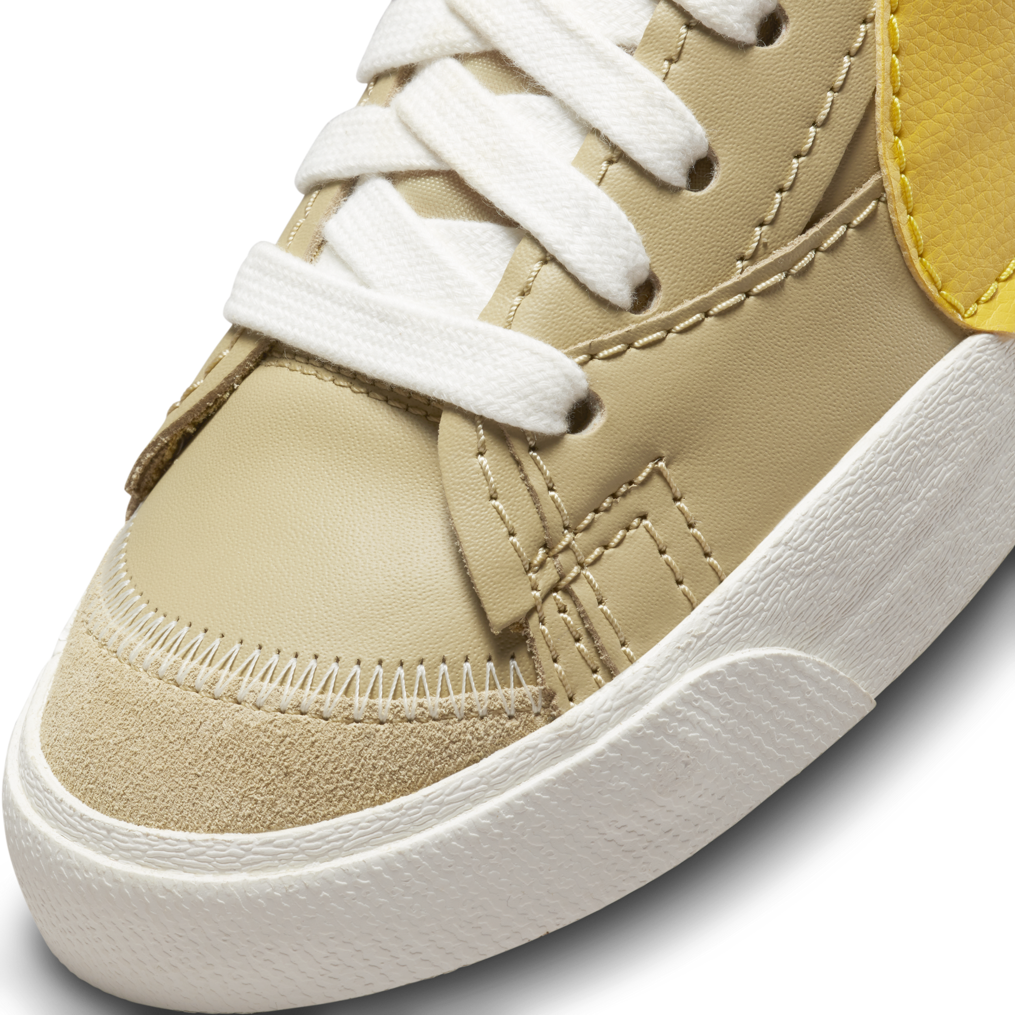 Nike Blazer Mid '77 Jumbo - Wheat Grass / Wind Sulfur / Sail - Stencil
