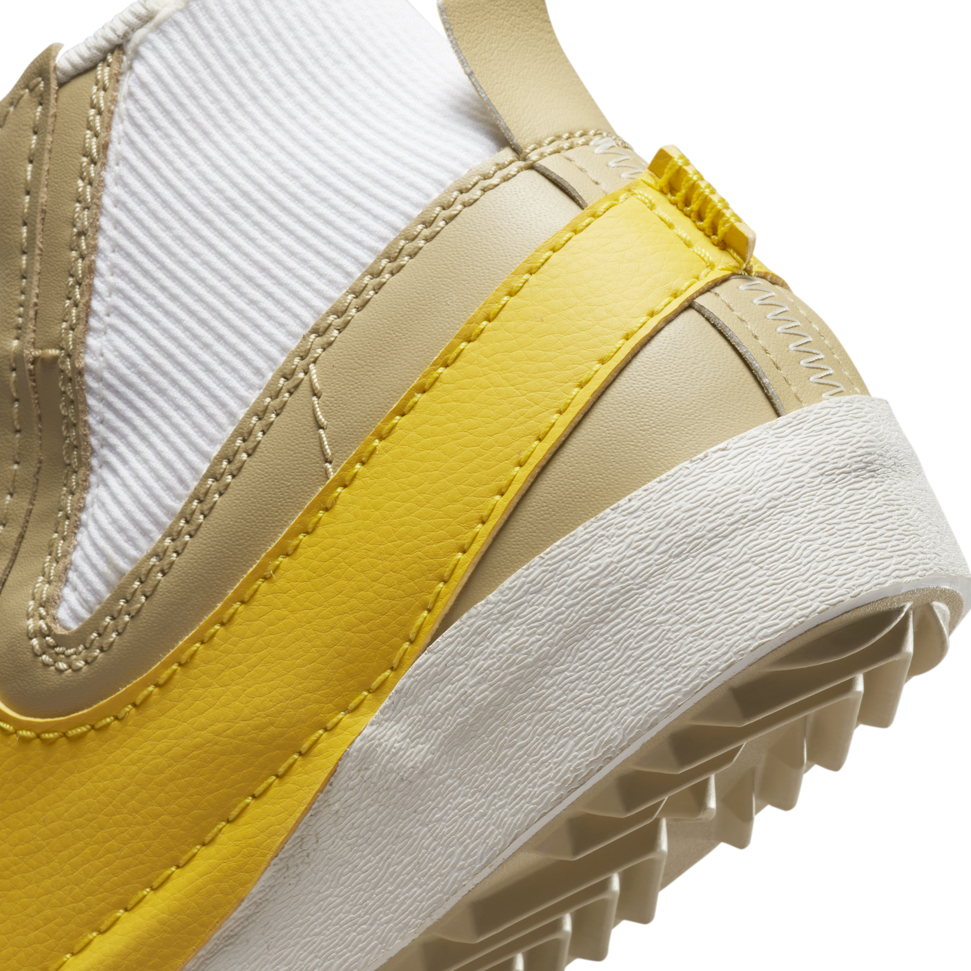 Nike Blazer Mid '77 Jumbo - Wheat Grass / Wind Sulfur / Sail - Stencil