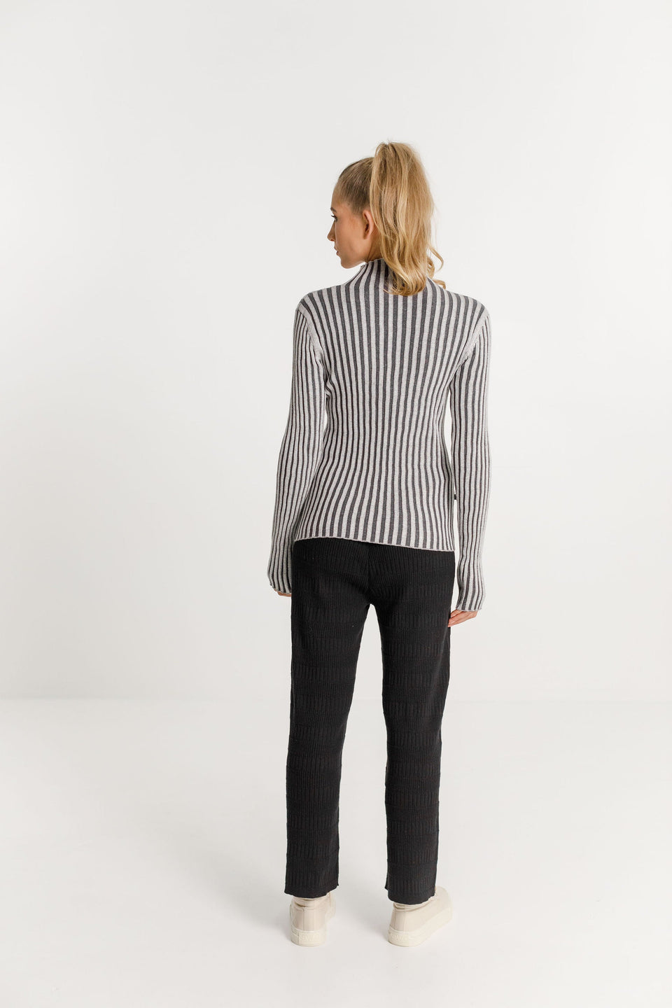 Thing Thing Turtle Neck Black/Grey Stripe