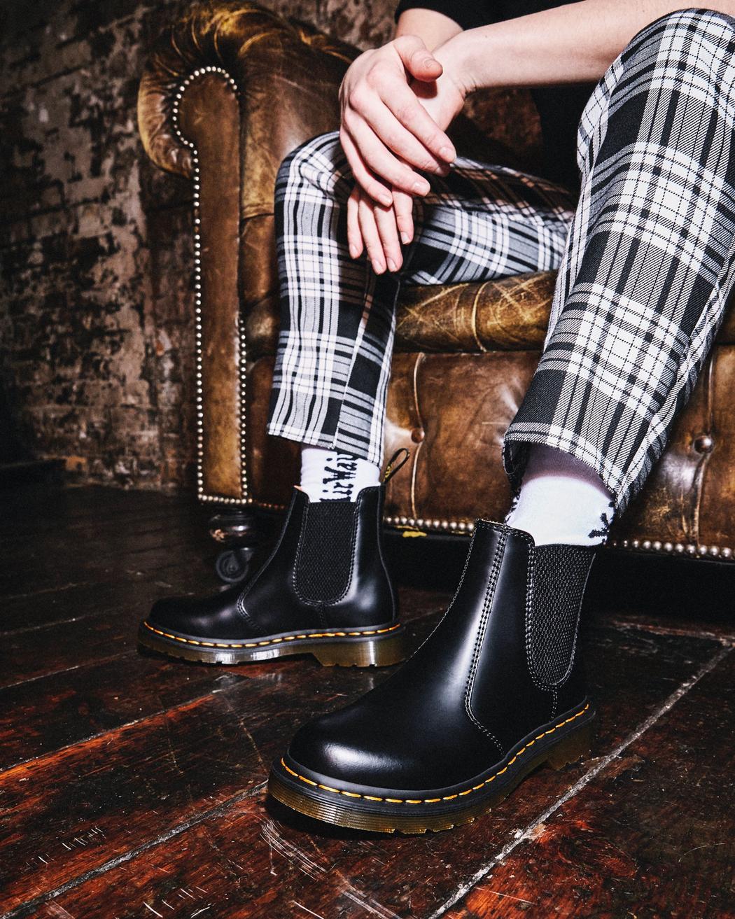 Dr Martens 2976 Chelsea Boot - Stencil
